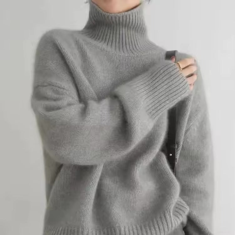 Loose-fitting pure wool sweater for women