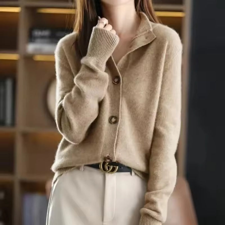 Single-breasted knit sweaters