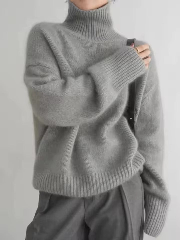 Loose-fitting pure wool sweater for women